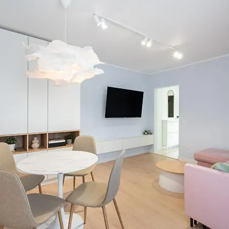 Candy Land Downtown Apartment *